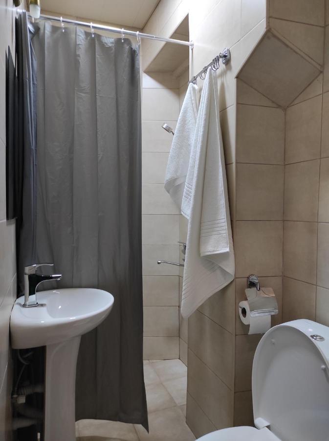 Tranquil Apartment In Vake Tbilisi Exterior foto